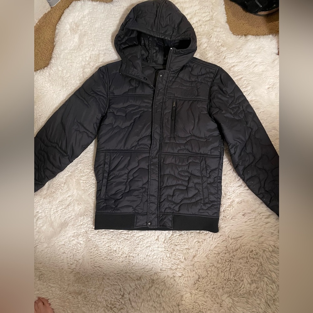 NWOT The North Face big boys puffer jacket